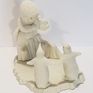 Department 56 Snowbabies Penguin Reading